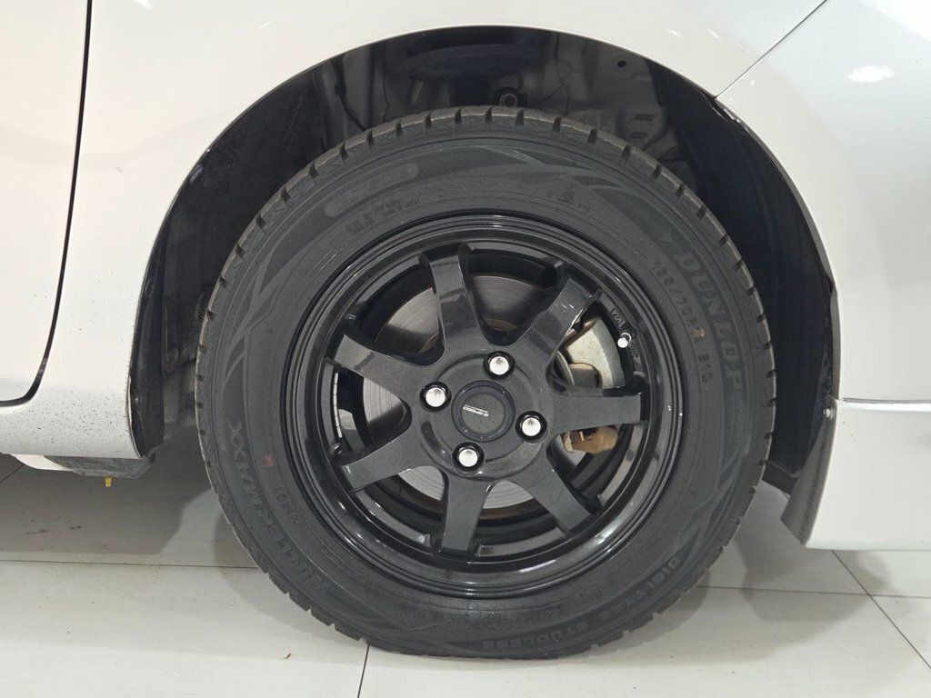 Toyota Vitz 1.3 2dr White #13