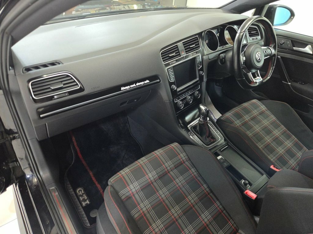 Volkswagen Golf 2.0 Tdi Bluemotion Tech Gt Hatchback Ma White #27