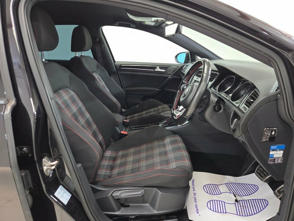 Volkswagen Golf 2.0 Tdi Bluemotion Tech Gt Hatchback Ma White #25