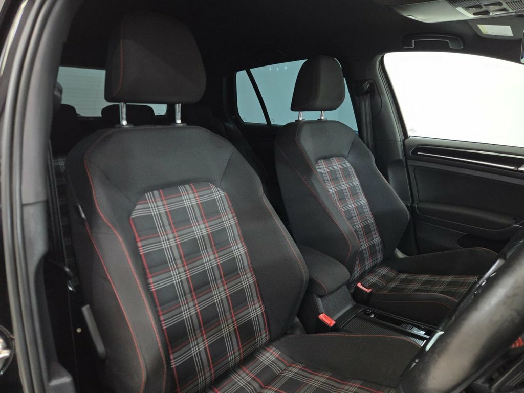Volkswagen Golf 2.0 Tdi Bluemotion Tech Gt Hatchback Ma White #28