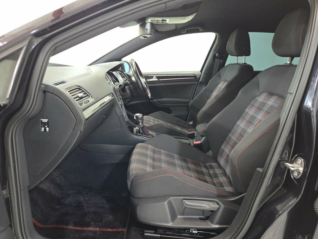 Volkswagen Golf 2.0 Tdi Bluemotion Tech Gt Hatchback Ma White #26