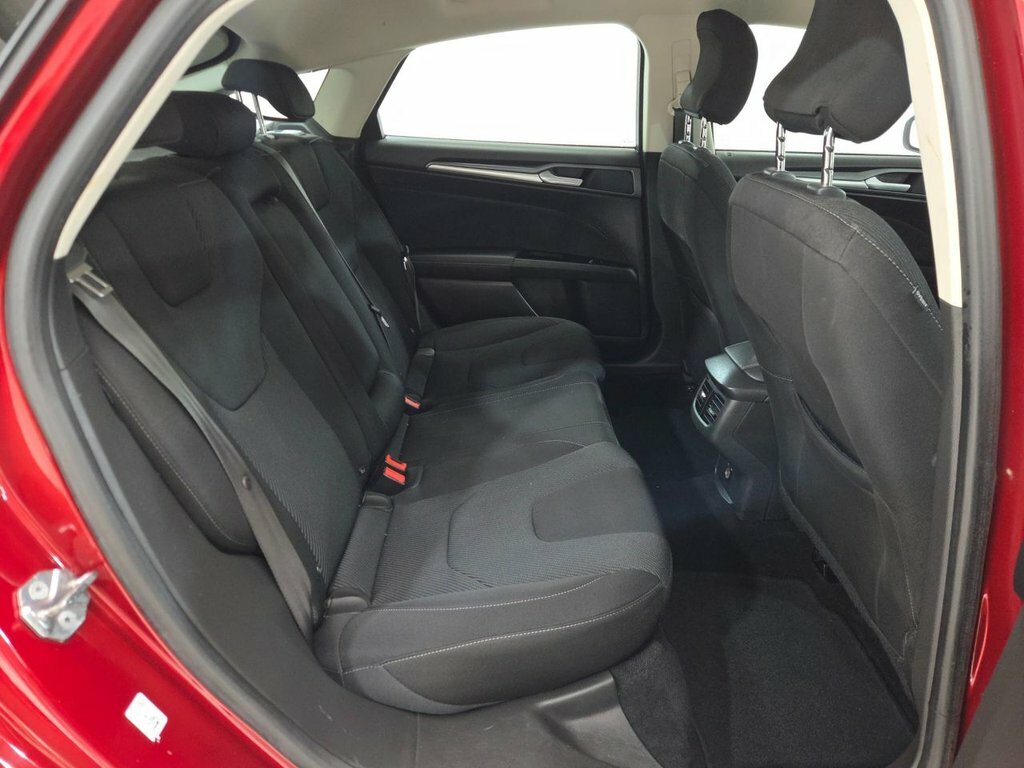 Ford Mondeo Hatchback Blue #25