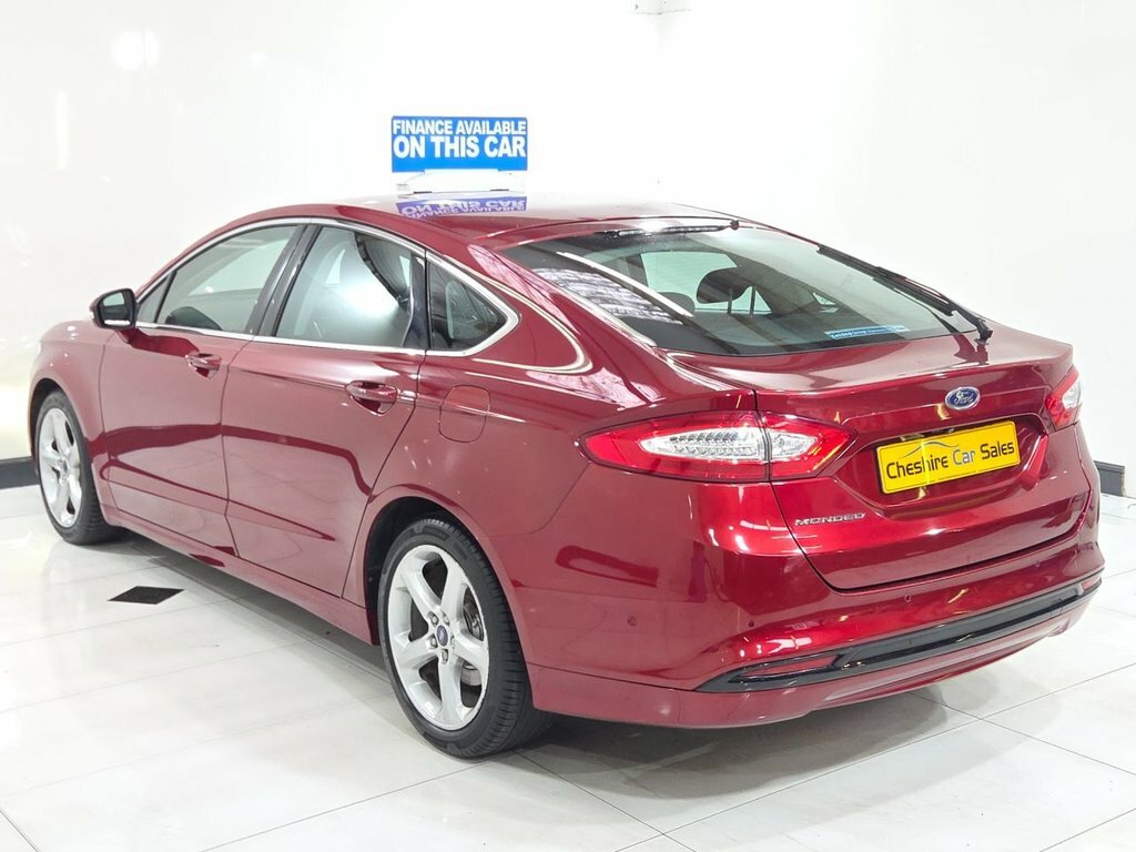Ford Mondeo Hatchback Blue #7