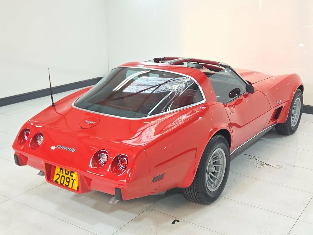 Chevrolet Corvette Stingray Saloon Red #4