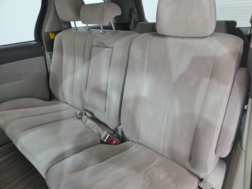 Toyota Estima 2.4 Black #25