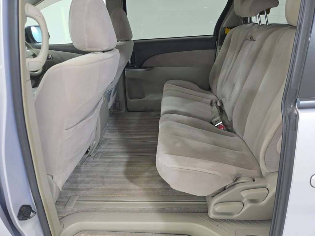 Toyota Estima 2.4 Black #23
