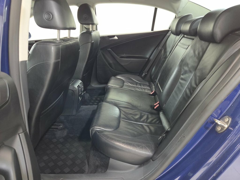 Volkswagen Passat Highline Tdi Black #24