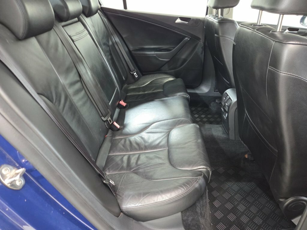 Volkswagen Passat Highline Tdi Black #23