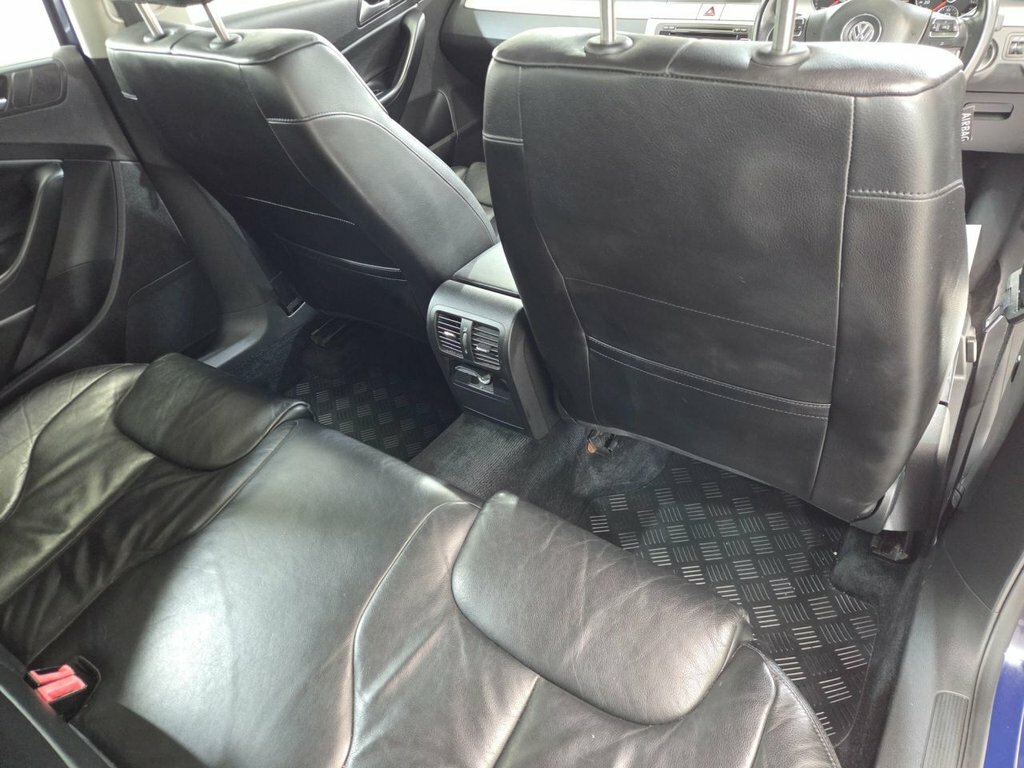 Volkswagen Passat Highline Tdi Black #28