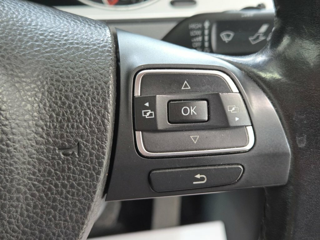 Volkswagen Passat Highline Tdi Black #41