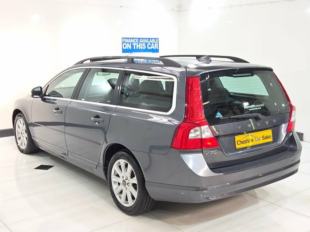 Volvo V70 Estate Black #7