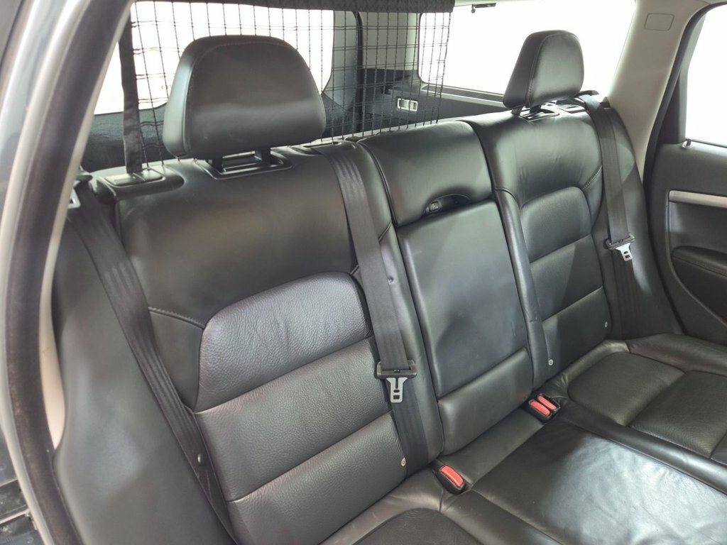 Volvo V70 Estate Black #25