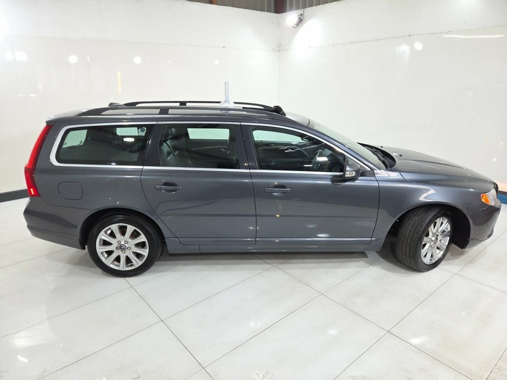 Volvo V70 2L Se Grey #3