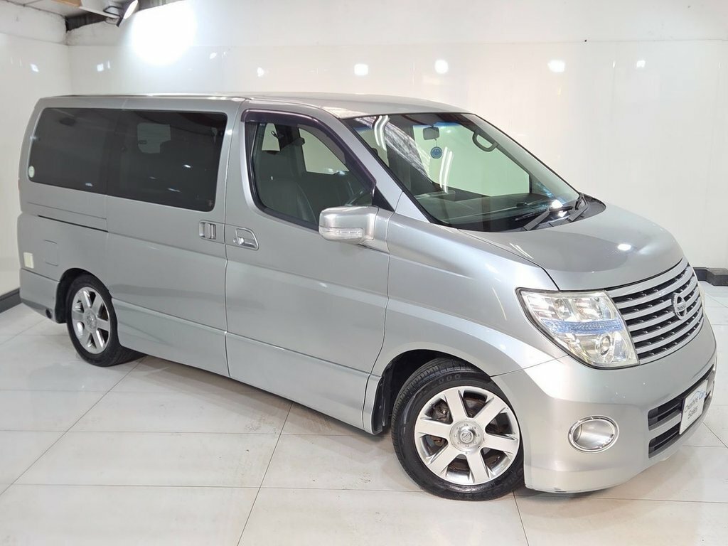 Nissan Elgrand Mpv Silver #2