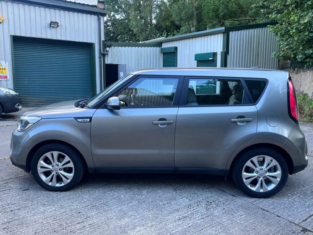 Kia Soul 1.6L Connect Plus Silver #4