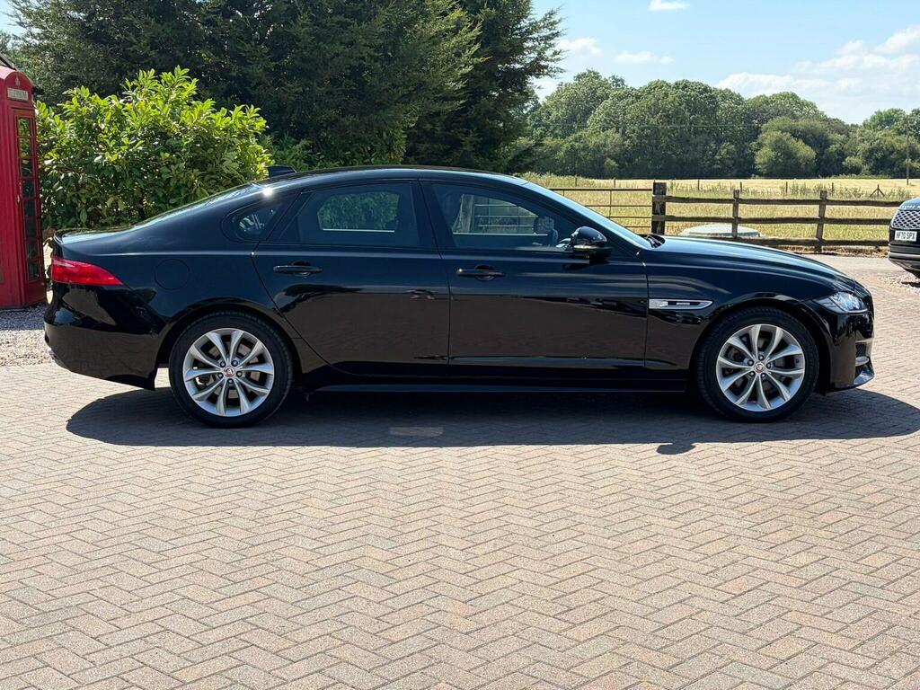 Jaguar XF Saloon 2.0I R-sport Euro 6 Ss 201868 Black #3