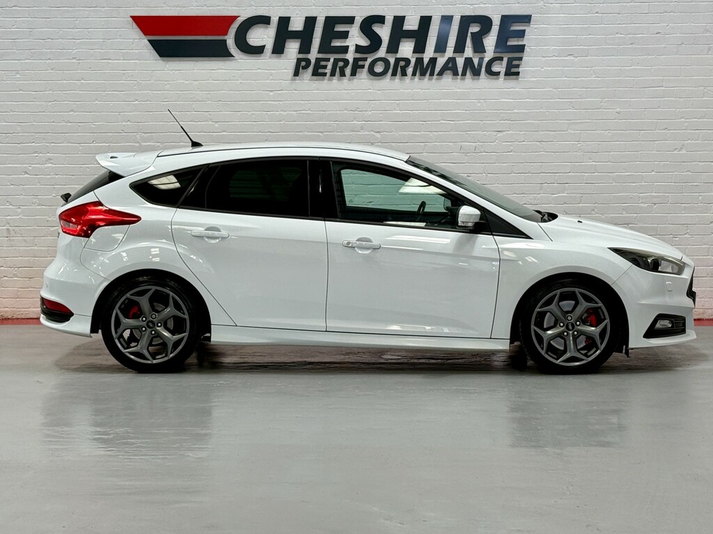 Ford Focus Hatchback 2.0 Tdci St-3 - 1 Ownercarplaysync White #3