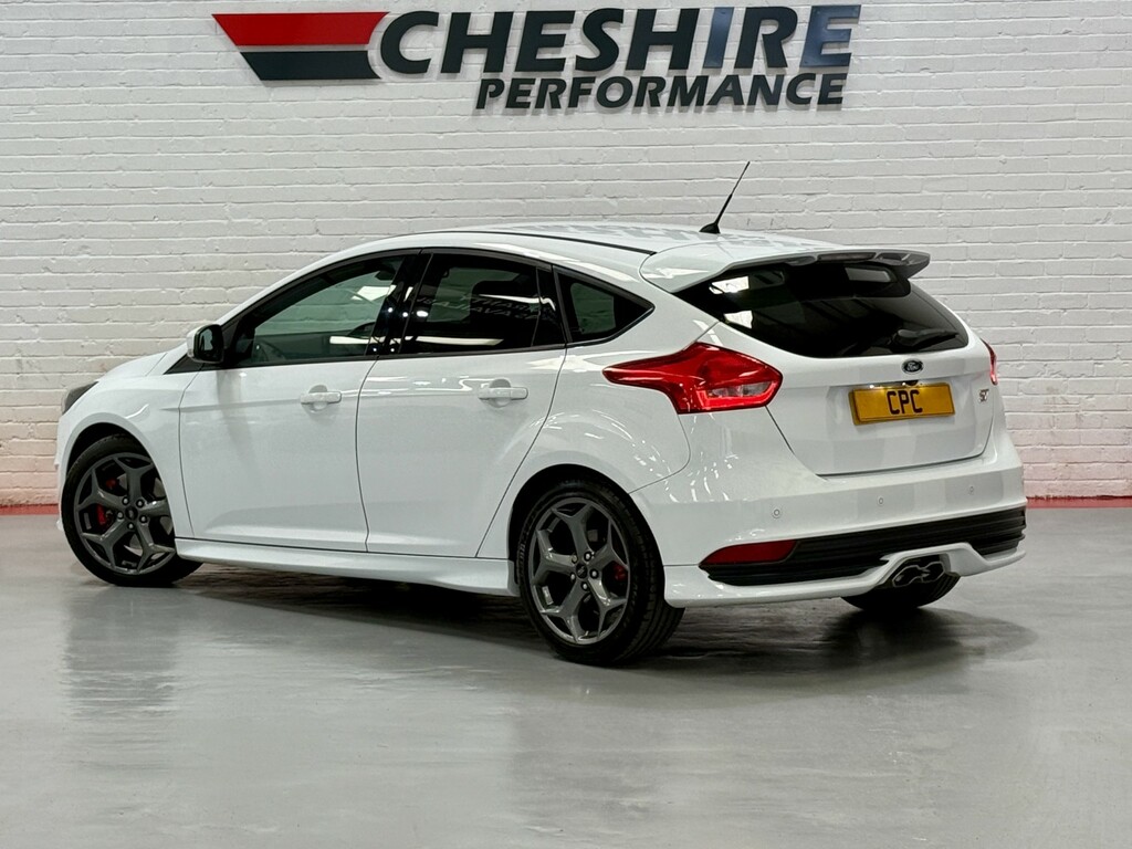 Ford Focus Hatchback 2.0 Tdci St-3 - 1 Ownercarplaysync White #6