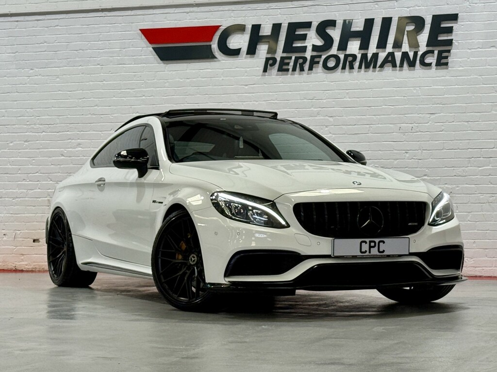 Mercedes-Benz C Class Coupe 4.0 C63 V8 Biturbo Amg - Panroof20smem PL66WRG White