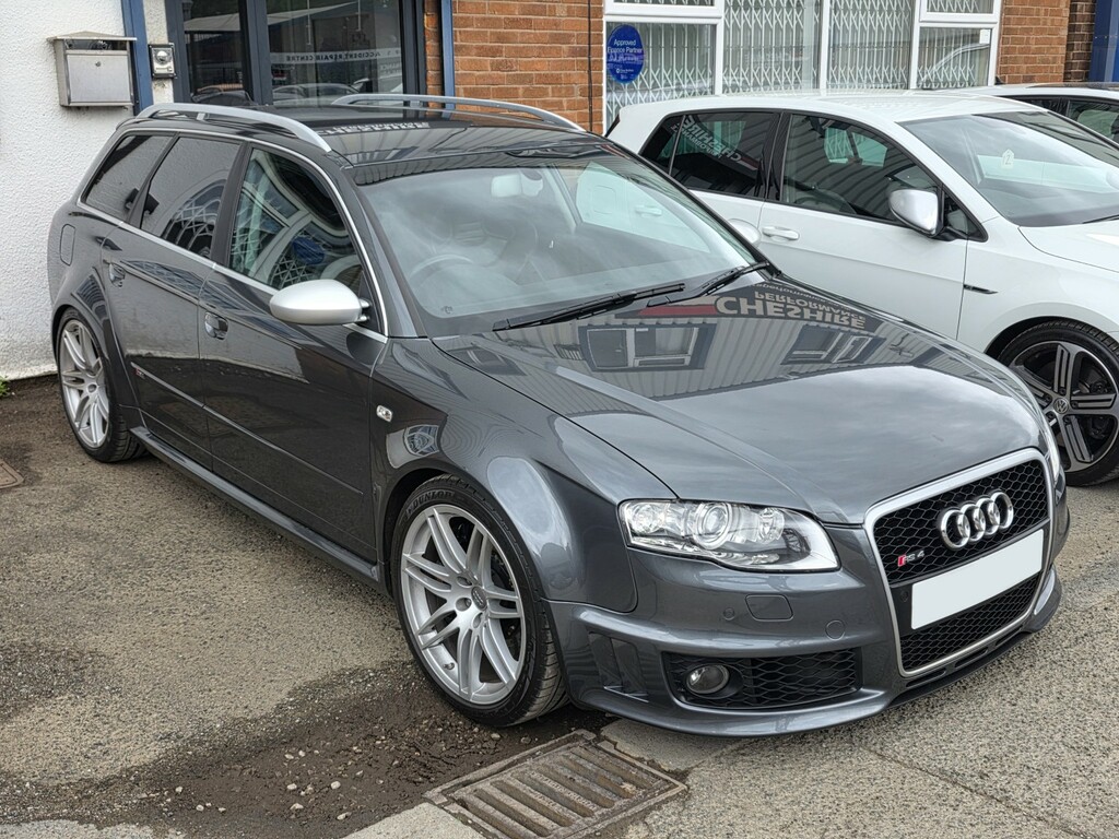 Audi RS4 Avant Estate 4.2 2007 Grey