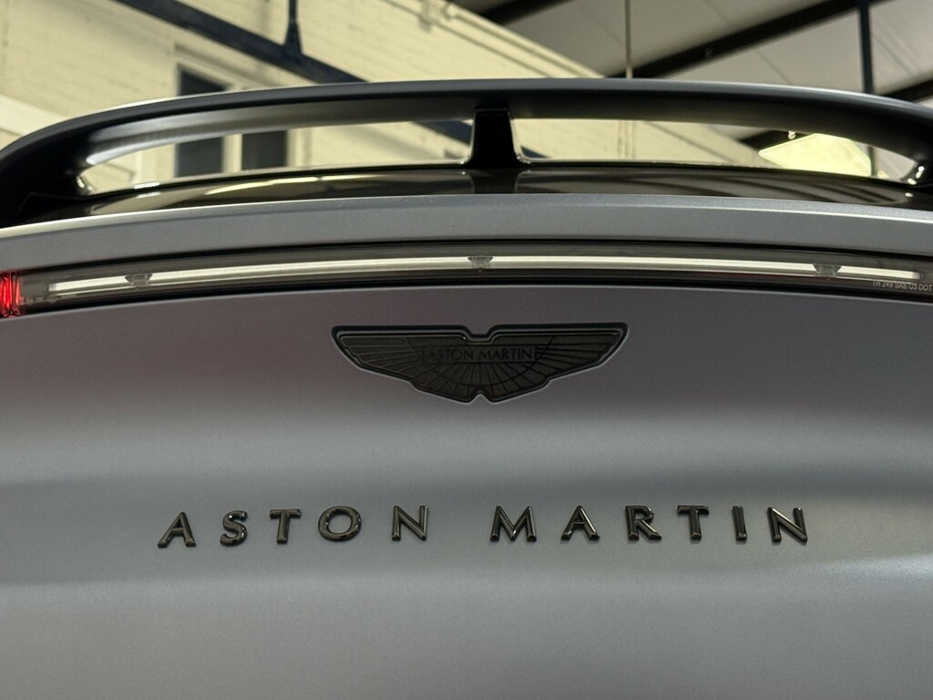 Aston Martin DBX V8 550 Touchtronic 2021 Black #23