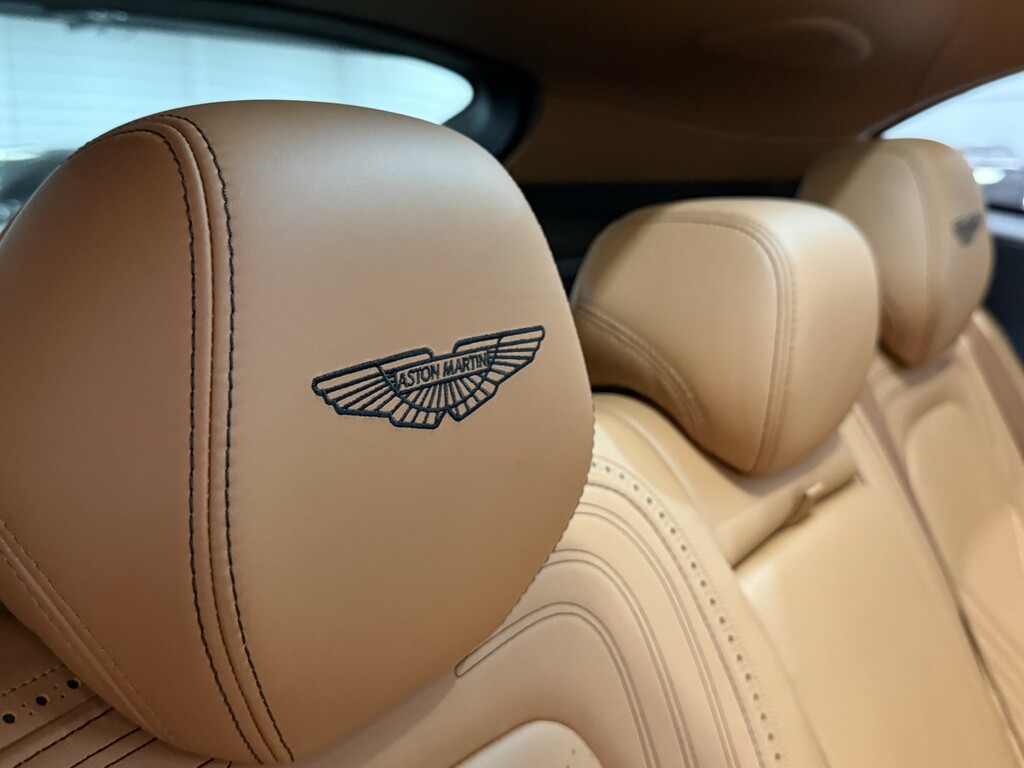 Aston Martin DBX V8 550 Touchtronic 2021 Black #38