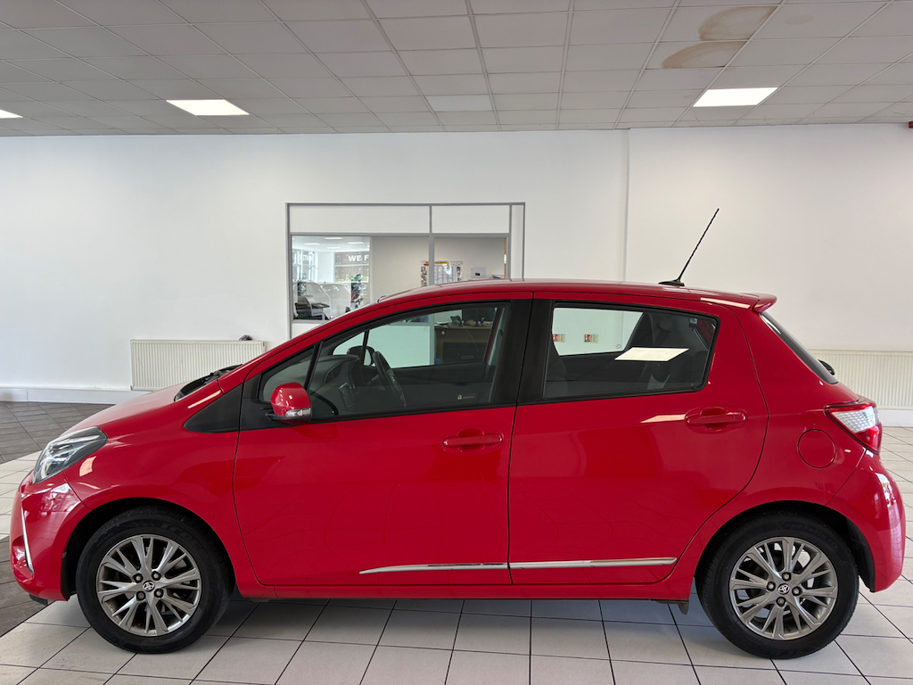 Toyota Yaris 1.5 L Vvt-i Icon  #3