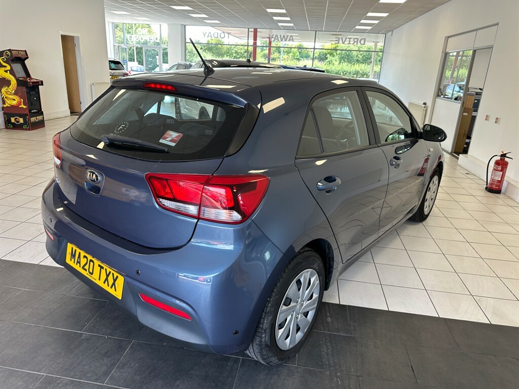 Kia RIO 1.25 1 Hatchback White #6