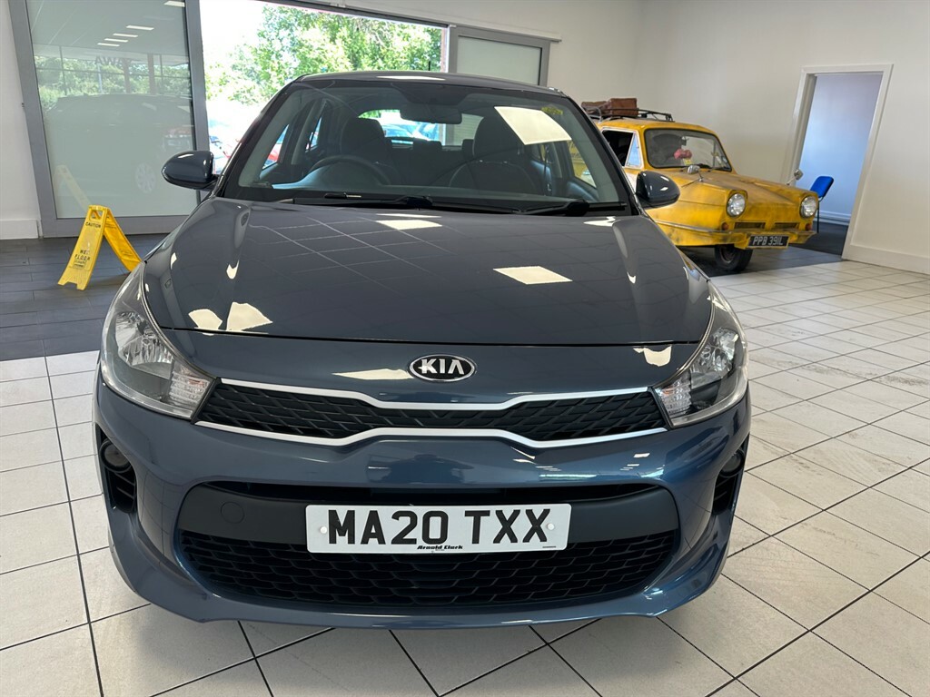 Kia RIO 1.25 1 Hatchback White #2