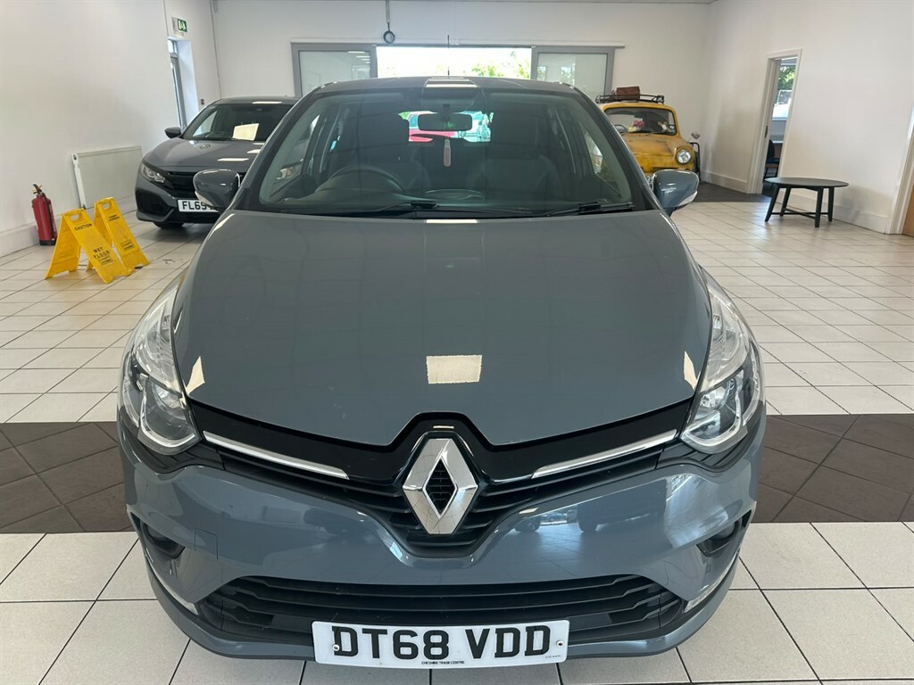 Renault Clio 0.9 L Iconic Tce DT68VDD  #2