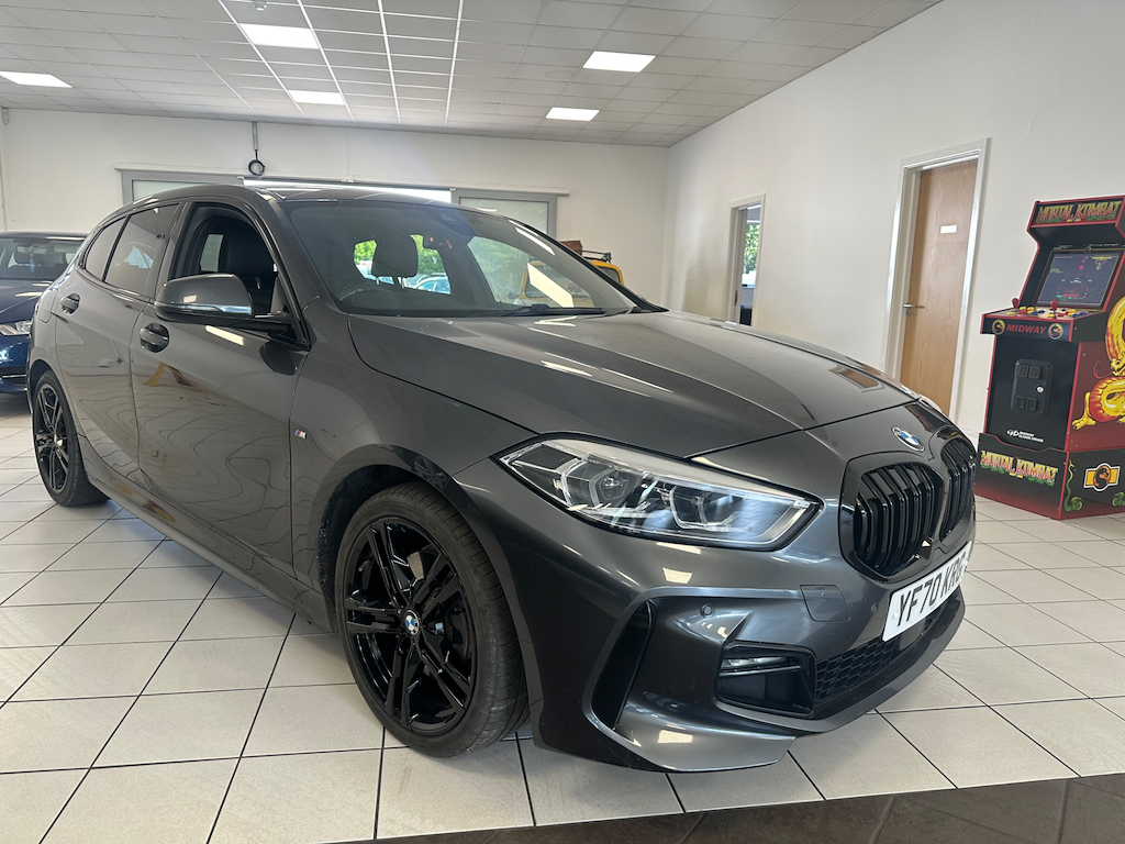 BMW 1 Series 2.0 L M Sport YF70KRG #6