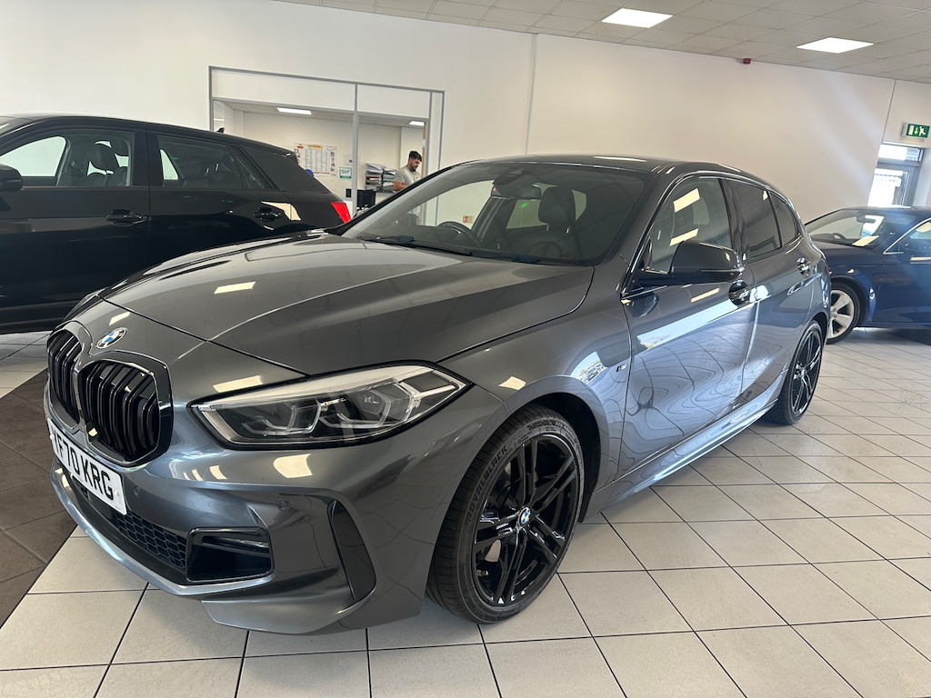 BMW 1 Series 2.0 L M Sport YF70KRG #2