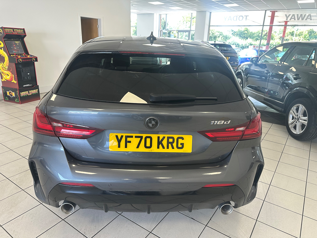 BMW 1 Series 2.0 L M Sport YF70KRG #4