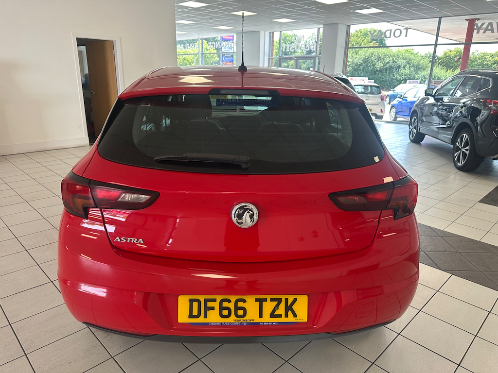Vauxhall Astra 1.4 L Energy DF66TZK #6