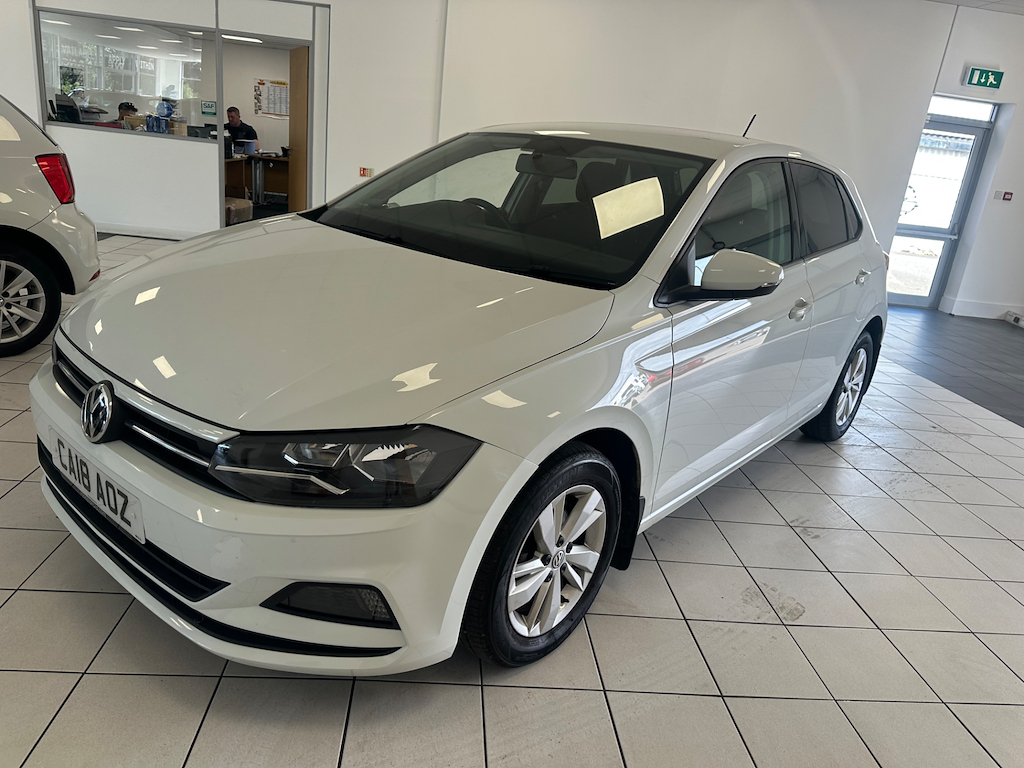 Volkswagen Polo 1.0 L Se Tsi Dsg White
