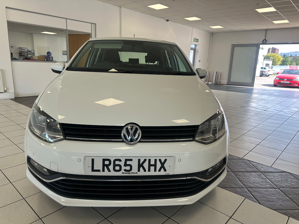 Volkswagen Polo Bluemotion Tech Se Red #2