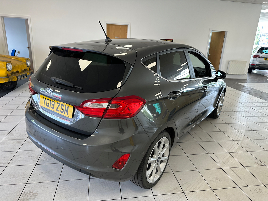 Ford Fiesta 1.5 L Titanium Tdci YG19ZSM #5