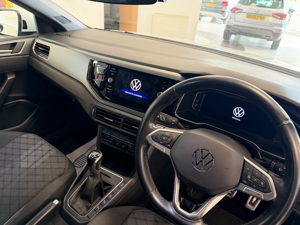 Volkswagen Taigo 1.0 L R-line Tsi  #5