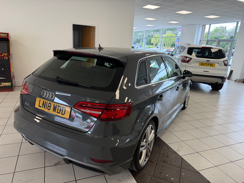 Audi A3 1.5 Tfsi Sport S Tronic Black #6