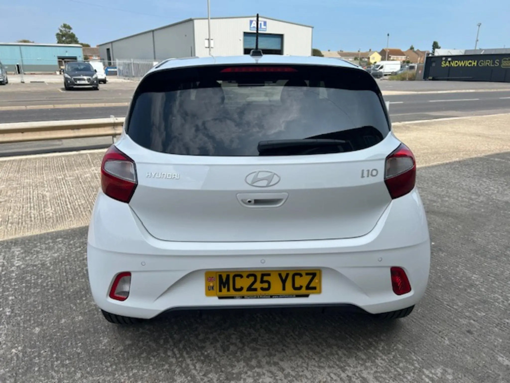 Hyundai I10 I10 Premium 1.0 63Ps My25 White #4