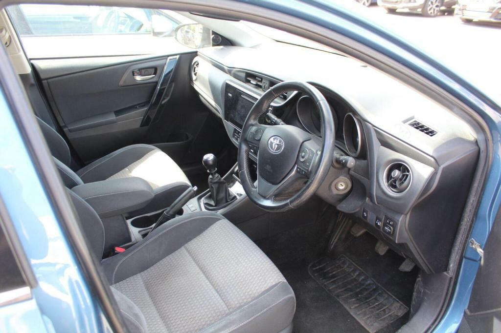 Toyota Auris Hatchback 1.2 Vvt-i Design Euro 6 Ss Safet Blue #5