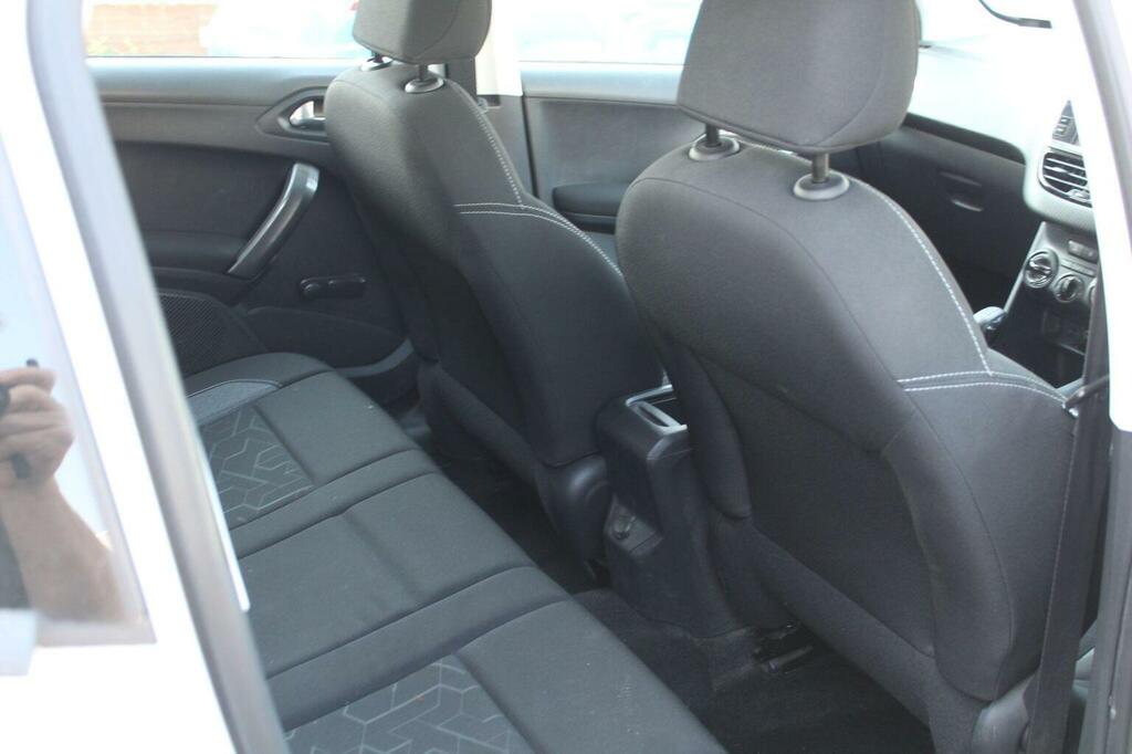 Peugeot 2008 Suv 1.6 Bluehdi Active Euro 6 201766 White #4