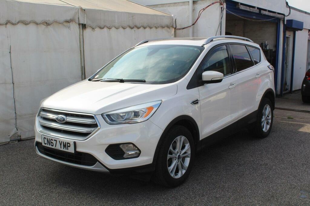 Ford Kuga Suv 2.0 Tdci Titanium Euro 6 Ss 201767 White