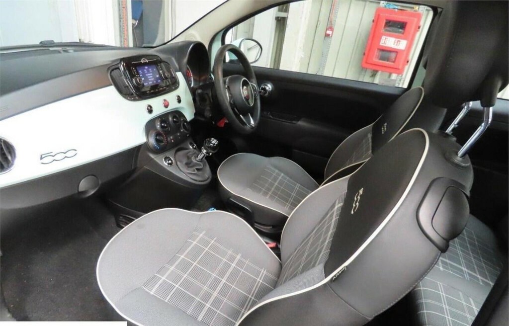 Fiat 500 Hatchback 1.2 Lounge Euro 6 Ss 201969 YP69AVC Green #4
