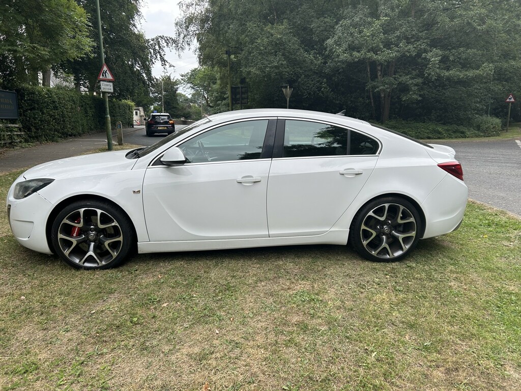 Vauxhall Insignia 2.8 T V6 Vxr Supersport T400KJD White #5