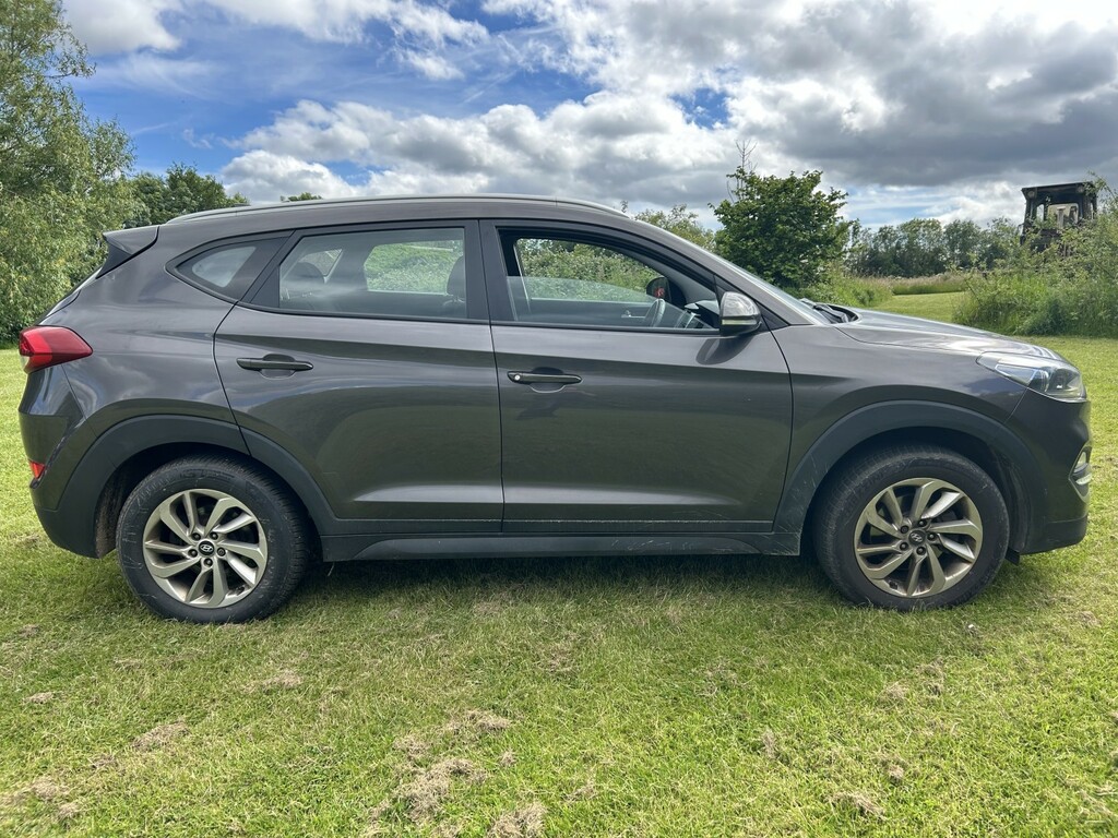 Hyundai Tucson 1.7 Tucson Se Nav 1.7 D 116Ps Bd Fss Grey