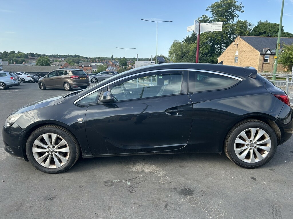 Vauxhall Astra GTC 2.0 Cdti Sri Black #5