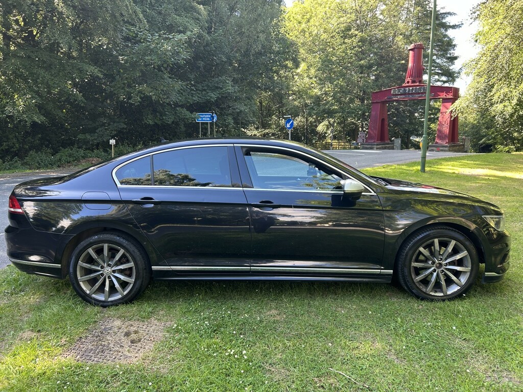 Volkswagen Passat 2.0 Tdi Bluemotion Tech R-line Black