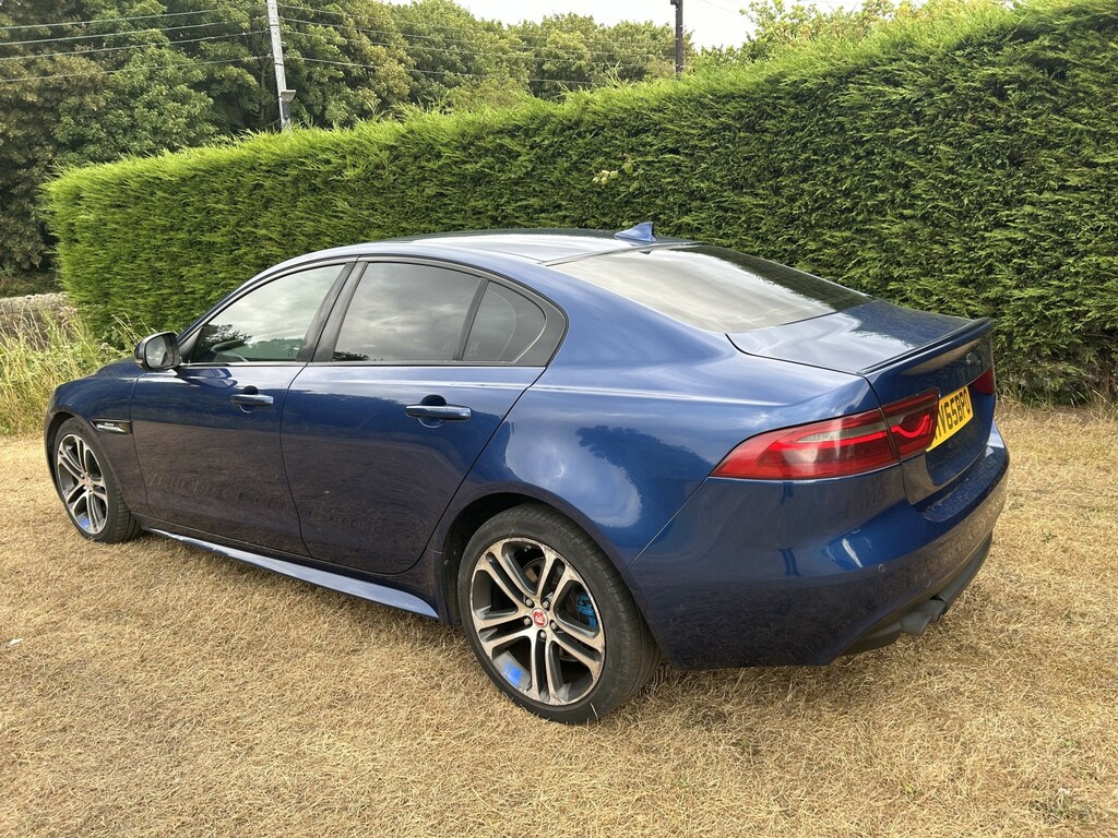 Jaguar XE 2.0 D R-sport Blue #2