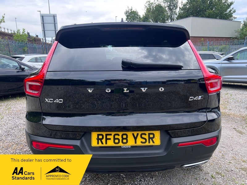 Volvo XC40 2.0 D4 R-design Suv Black #6